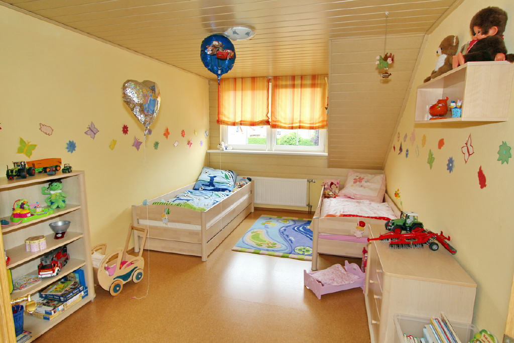 Kinderzimmer mit Dachgaube